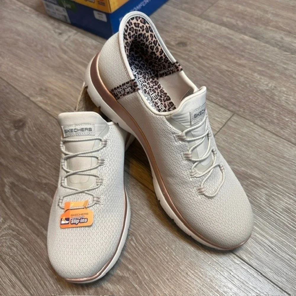 Skechers Women's NIB Slip-ins Summits Leopard Chic Natural/Leopard Sneakers 9.5